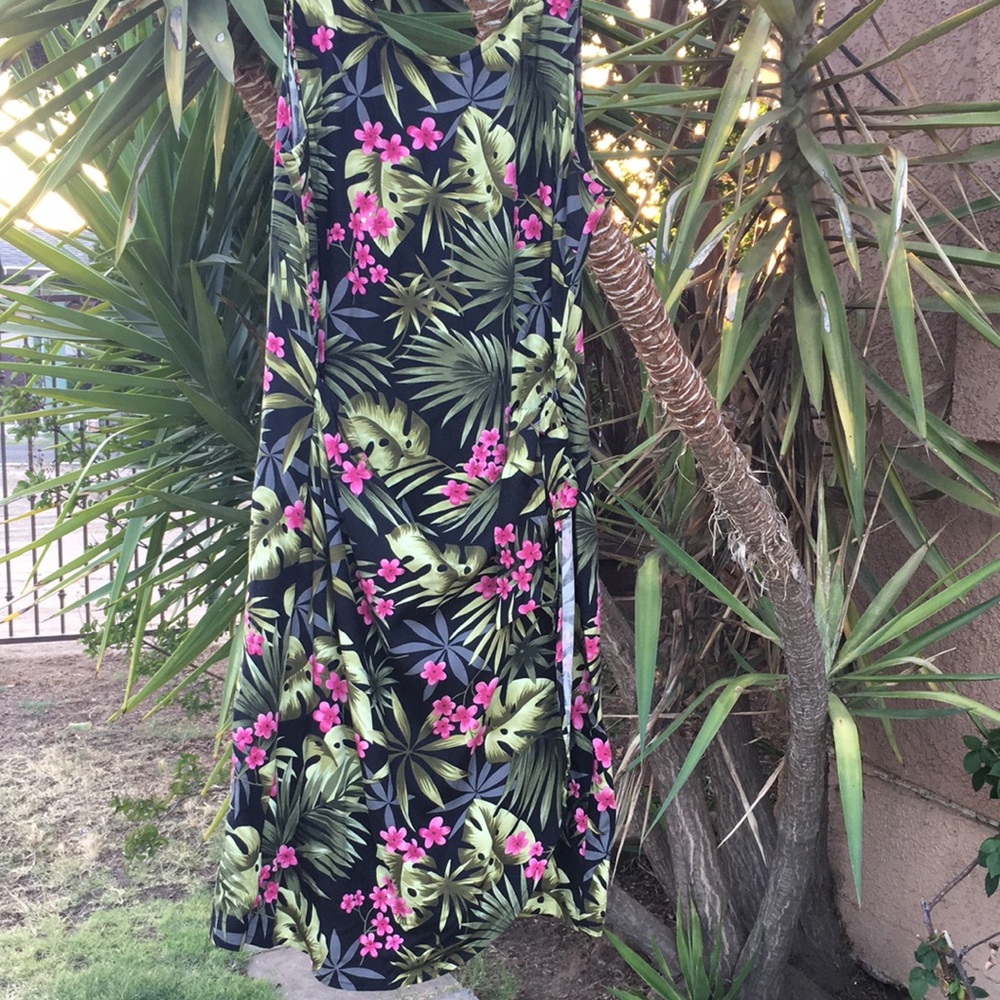 Tropical Floral Sleeveless Dress